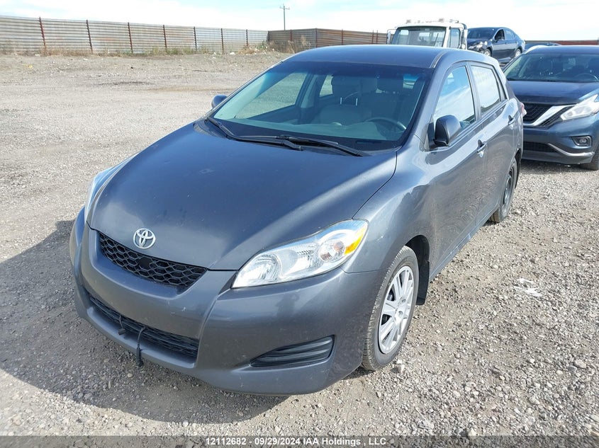 Vin: 2t1ku4ee5cc877005, lot: 2464981, toyota corolla matrix 20122