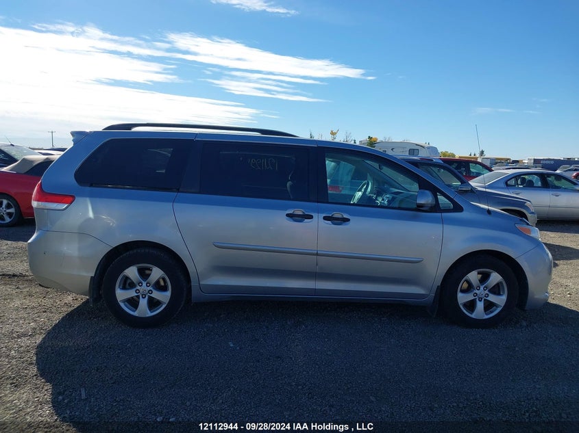 2014 Toyota Sienna VIN: 5TDZK3DC3ES407693 Lot: 12112944