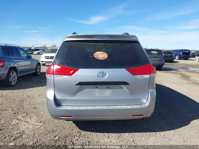2014 Toyota Sienna VIN: 5TDZK3DC3ES407693 Lot: 12112944