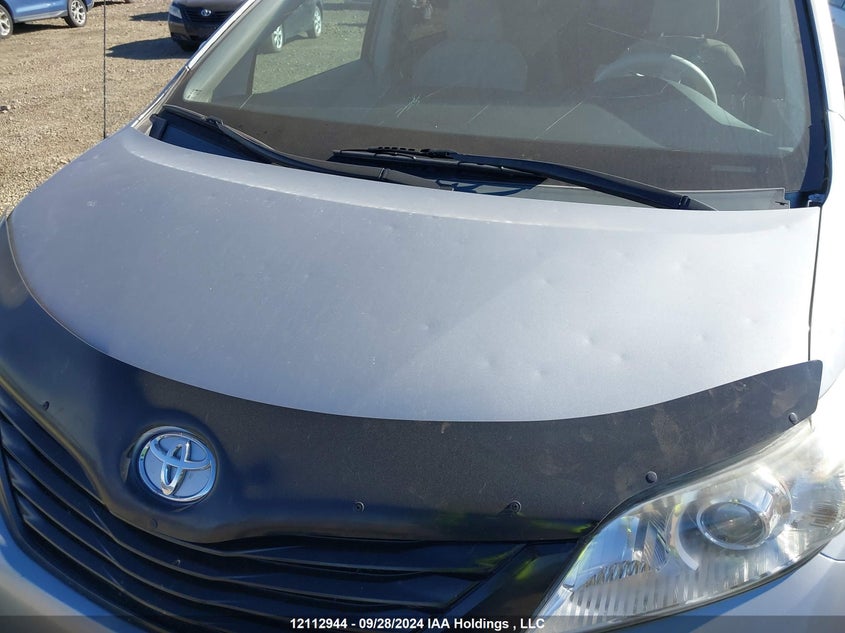 2014 Toyota Sienna VIN: 5TDZK3DC3ES407693 Lot: 12112944