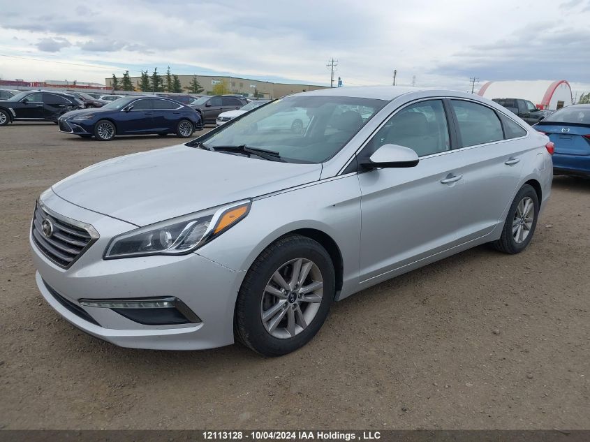 5NPE24AF7FH063277 2015 HYUNDAI SONATA - Image 2