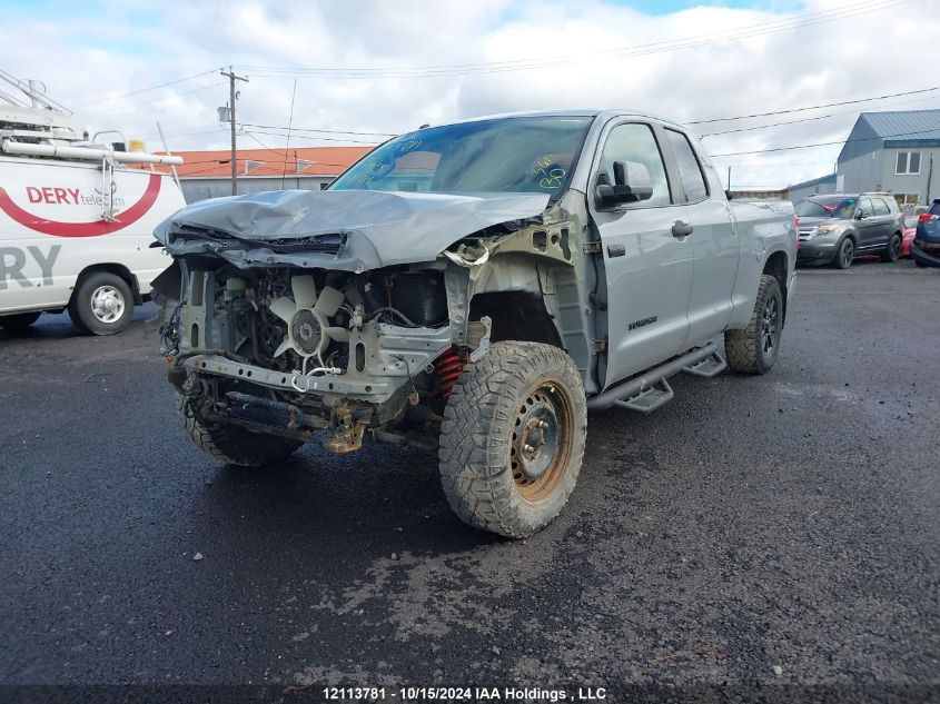 2017 Toyota Tundra Sr5 Plus 5.7L V8 VIN: 5TFUY5F19HX588734 Lot: 12113781