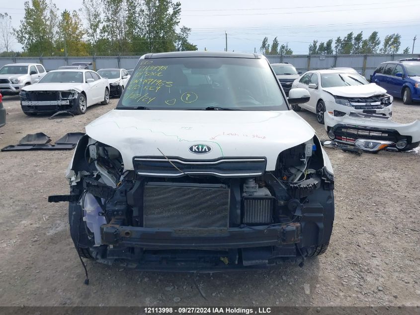 KNDJX3AAXJ7891965 2018 Kia Soul