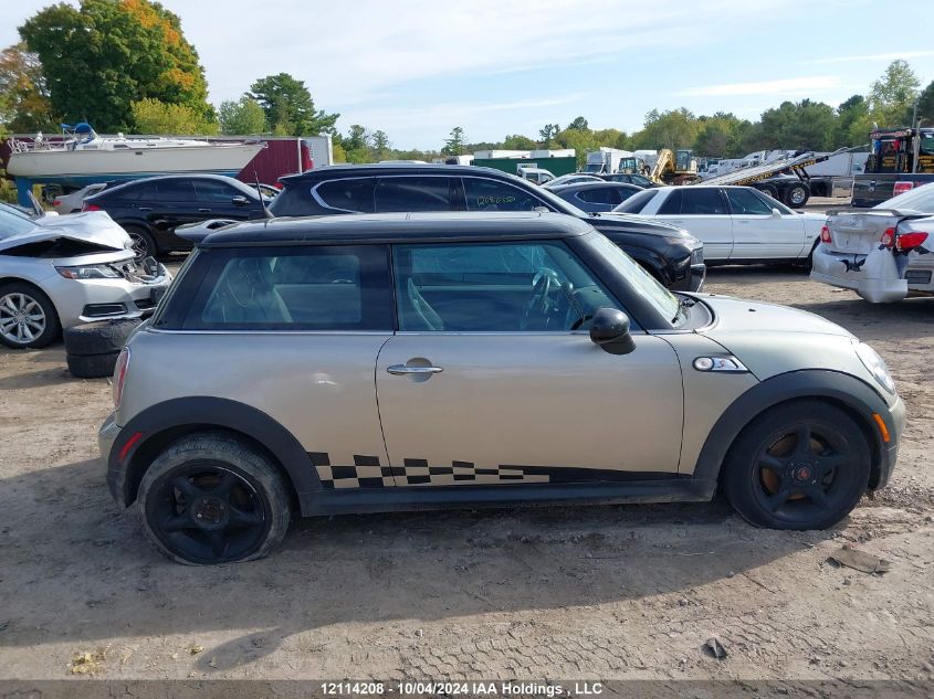 2008 Mini Cooper S VIN: WMWMF73588TV38002 Lot: 12114208