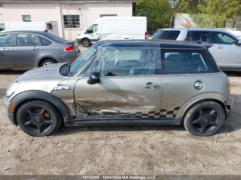 2008 Mini Cooper S VIN: WMWMF73588TV38002 Lot: 12114208