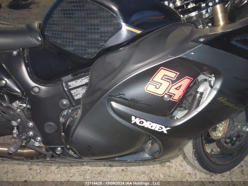 JS1GX72B4F2101342 2015 Suzuki Gsx1300 Ra