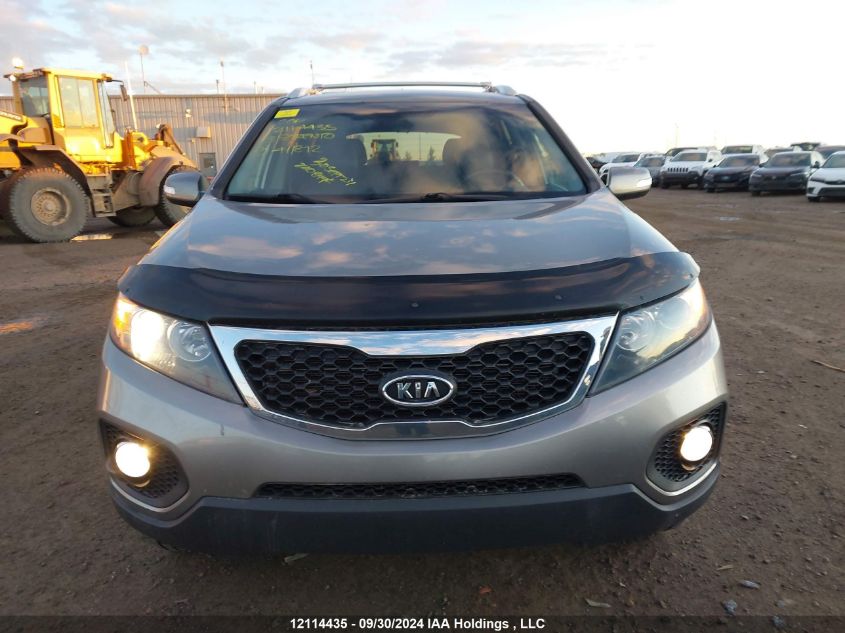 2013 Kia Sorento VIN: 5XYKUCA68DG411812 Lot: 12114435