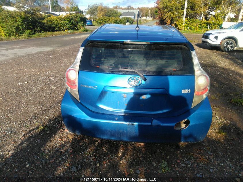 2014 Toyota Prius C VIN: JTDKDTB32E1571450 Lot: 12115071