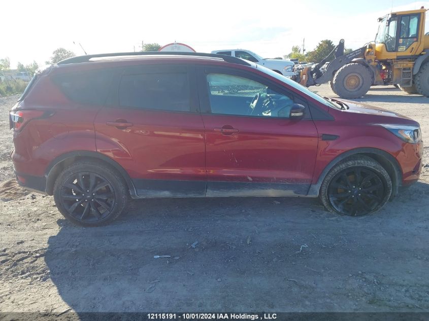 1FMCU9J95KUB71773 2019 Ford Escape Titanium