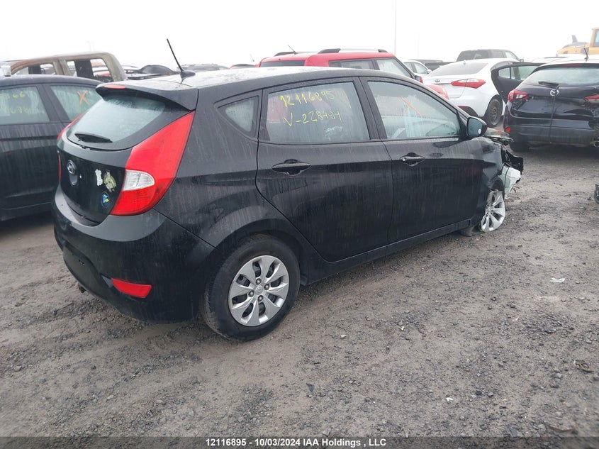 2015 Hyundai Accent VIN: KMHCT5AE0FU228489 Lot: 12116895