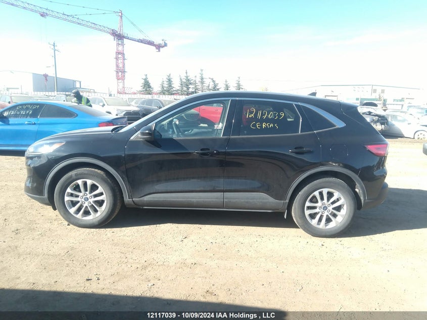 2020 Ford Escape Se VIN: 1FMCU9G6XLUB35415 Lot: 12117039