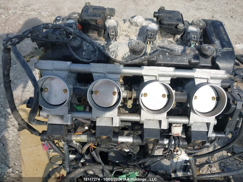 2001 Suzuki Gsx-R1000 VIN: JS1GT74A812108111 Lot: 12117274