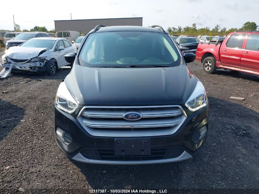 1FMCU9HD5JUD39565 2018 Ford Escape Sel