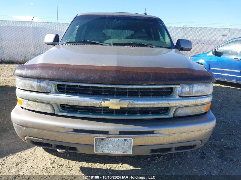 2002 Chevrolet Suburban VIN: 1GNFK16Z22J299351 Lot: 12118188