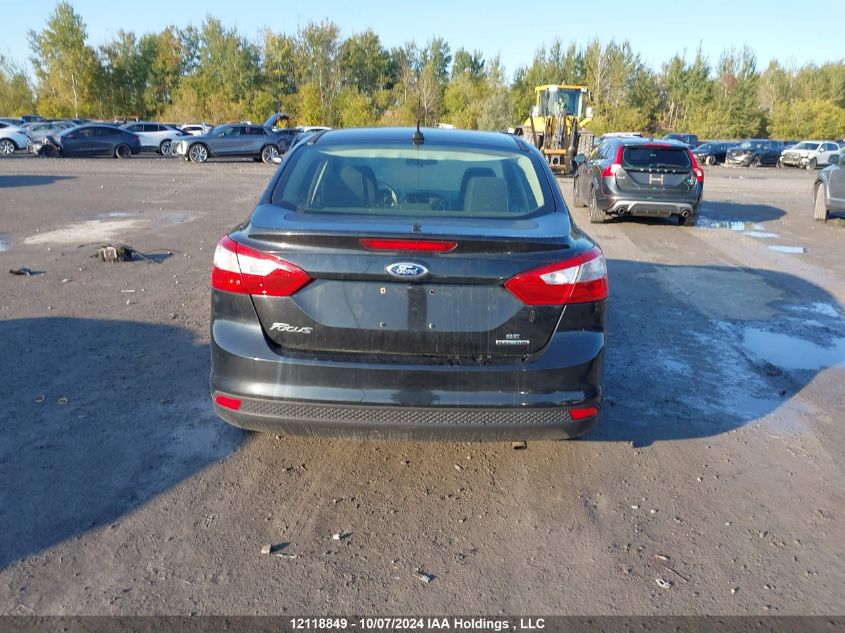 1FADP3F21DL328111 2013 Ford Focus Se