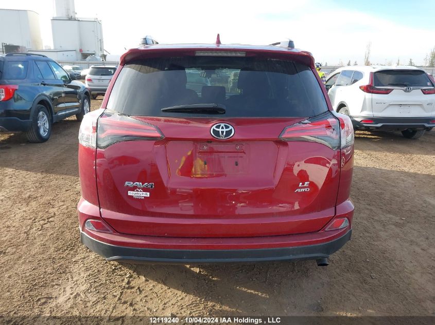 2T3BFREV2JW766888 2018 Toyota Rav4 Le