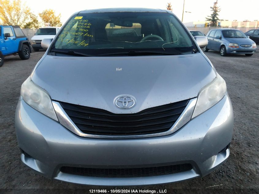 5TDKK3DC0DS318700 2013 Toyota Sienna Le