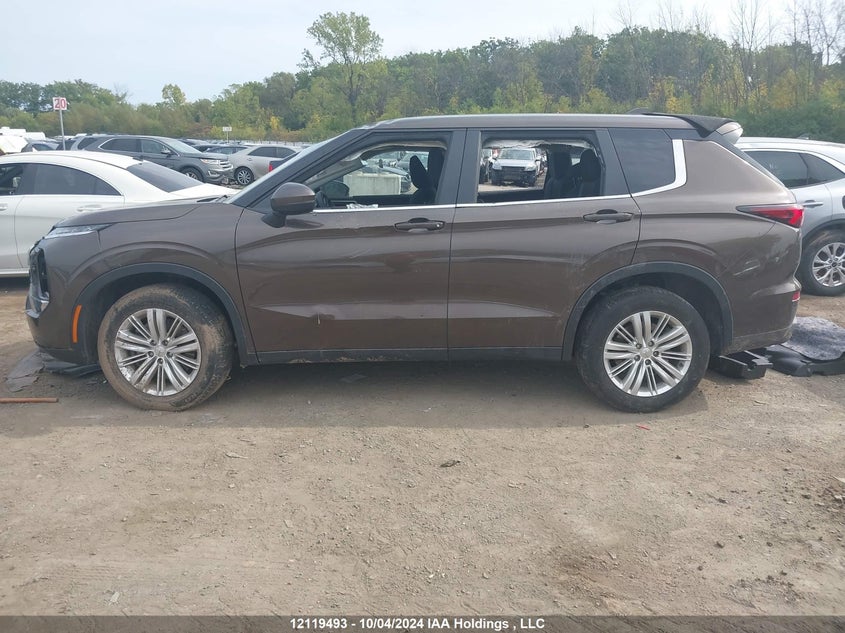 2023 Mitsubishi Outlander VIN: JA4J4TA80PZ613752 Lot: 12119493