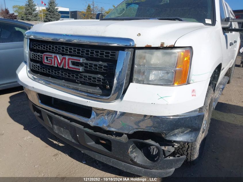 2011 GMC Sierra 2500Hd VIN: 1GT120C82BF182767 Lot: 12120252