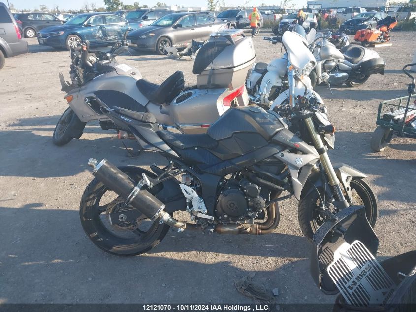 2015 Suzuki Gsx-S750 VIN: JS1GR7NA2F2101935 Lot: 12121070