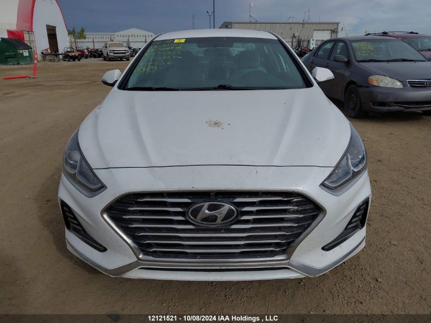 2019 Hyundai Sonata Hybrid/Se VIN: KMHE24L31KA090720 Lot: 12121521