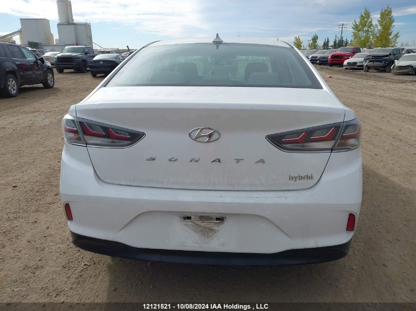 2019 Hyundai Sonata Hybrid/Se VIN: KMHE24L31KA090720 Lot: 12121521