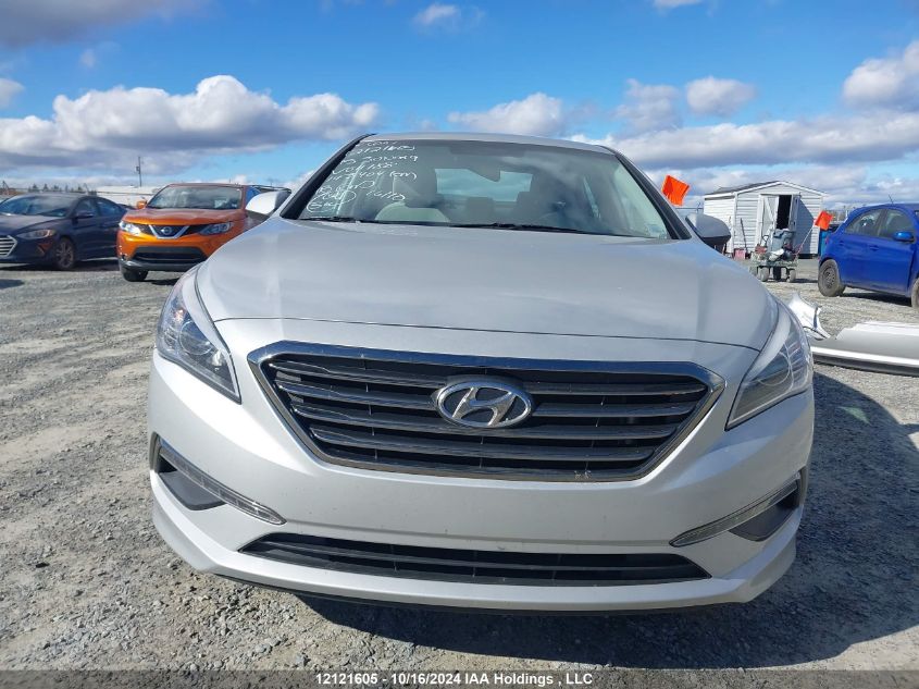 2015 Hyundai Sonata Gl VIN: 5NPE24AF3FH011788 Lot: 12121605