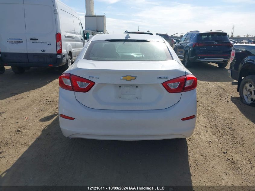 1G1BF5SM2J7153629 2018 Chevrolet Cruze