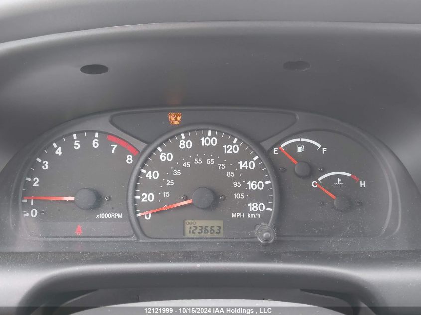 2000 Suzuki Grand Vitara VIN: JS3TD62V7Y4122292 Lot: 12121999