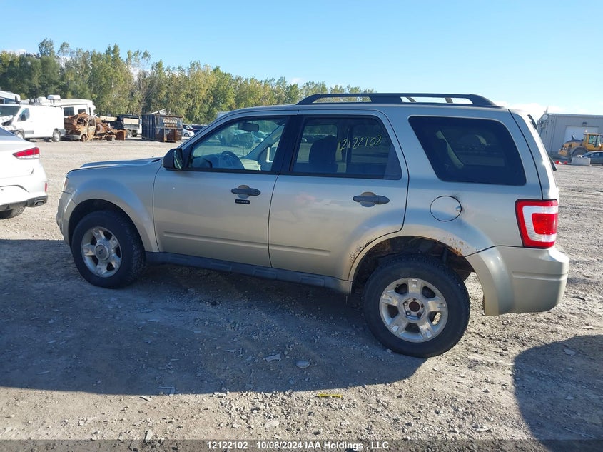 2010 Ford Escape Xlt VIN: 1FMCU0D78AKC40181 Lot: 12122102