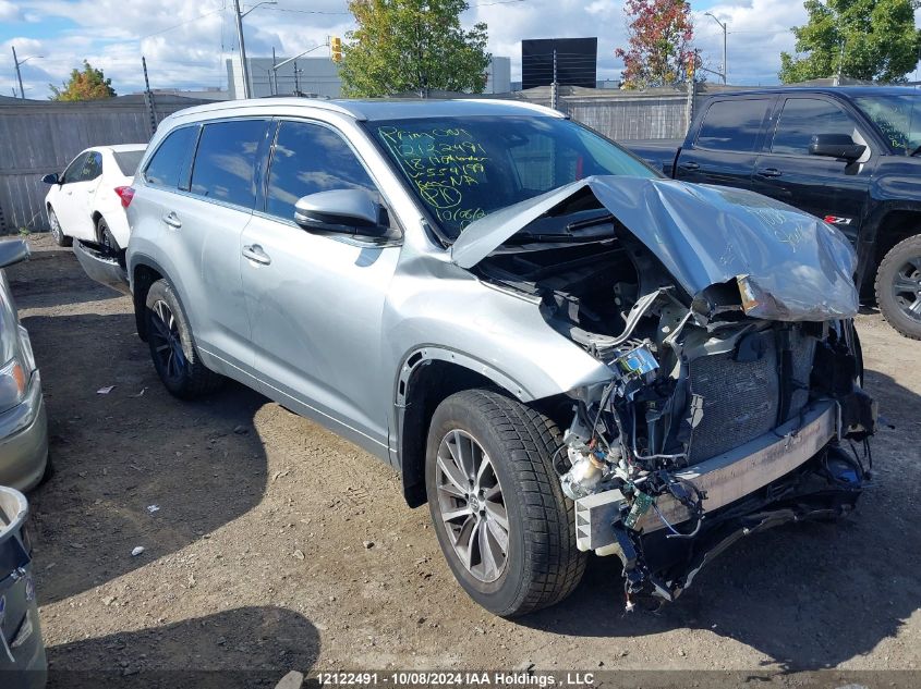 2018 Toyota Highlander Xle VIN: 5TDJZRFH8JS554199 Lot: 12122491