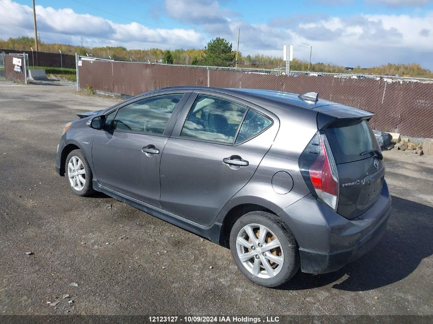 2017 Toyota Prius C VIN: JTDKDTB33H1597284 Lot: 12123127