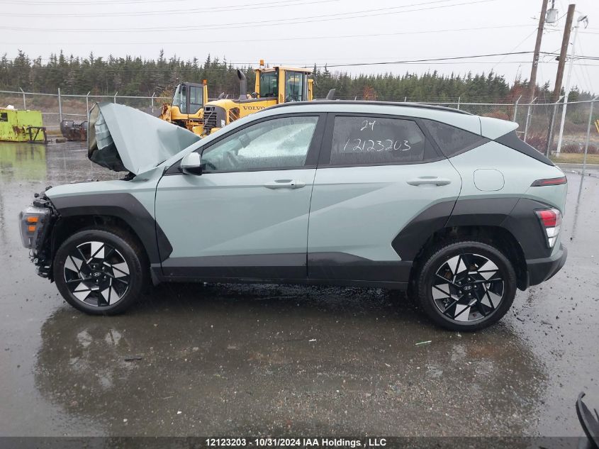 2024 Hyundai Kona 2.0L Preferred VIN: KM8HBCAB6RU111572 Lot: 12123203