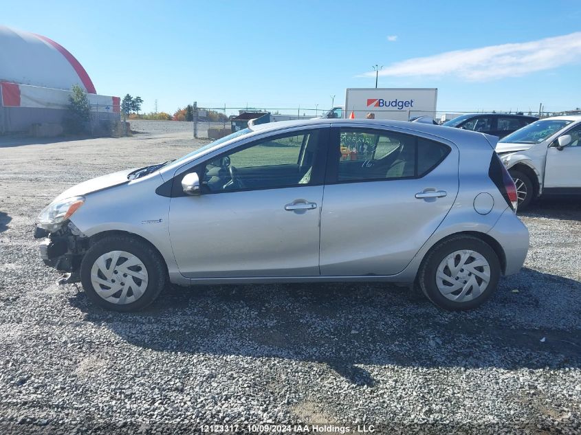 JTDKDTB36G1125174 2016 Toyota Prius C Technology