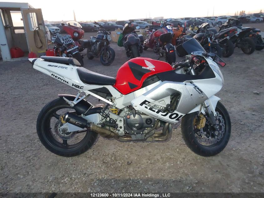 2001 Honda Cbr929 Rr VIN: JH2SC44211M100497 Lot: 12123600