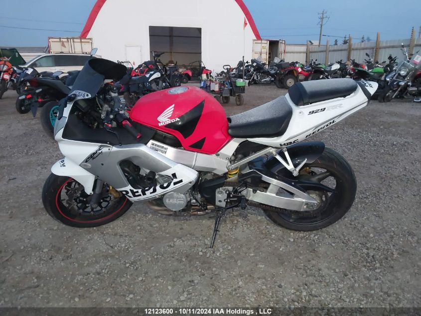 2001 Honda Cbr929 Rr VIN: JH2SC44211M100497 Lot: 12123600