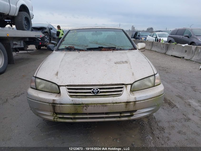 1999 Toyota Camry Le/Xle VIN: JT2BG22K0X0275658 Lot: 12123673