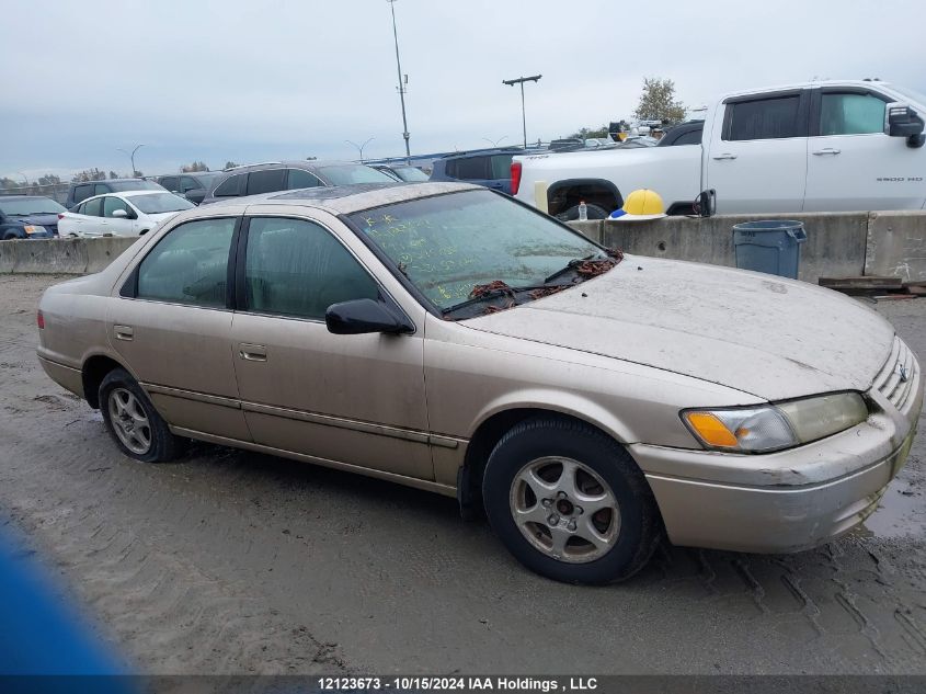 1999 Toyota Camry Le/Xle VIN: JT2BG22K0X0275658 Lot: 12123673