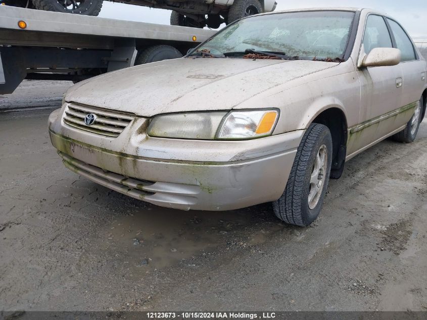 1999 Toyota Camry Le/Xle VIN: JT2BG22K0X0275658 Lot: 12123673