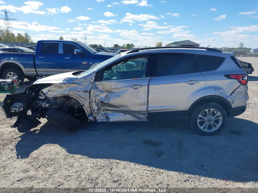 2017 Ford Escape Se VIN: 1FMCU9GD2HUE77415 Lot: 12123825