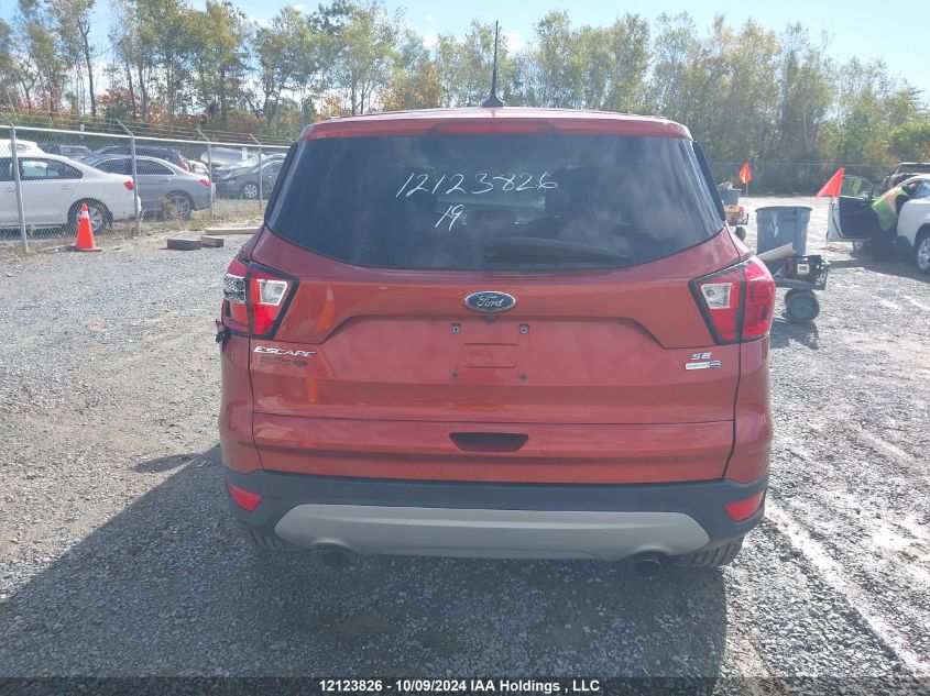 2019 Ford Escape Se VIN: 1FMCU9GD4KUC15483 Lot: 12123826