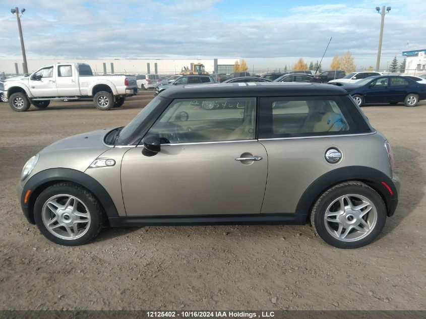 2008 Mini Cooper Hardtop VIN: WMWMF73548TV32570 Lot: 12125402