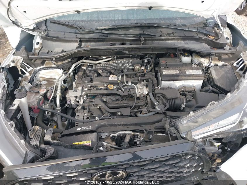 Image 10 of 2022 Toyota Corolla Cross  salvage vehicle - Lot #12126102 at IAAI