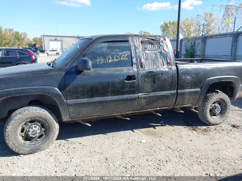 2003 GMC Sierra 2500Hd VIN: 1GTHC29143E210433 Lot: 12126566