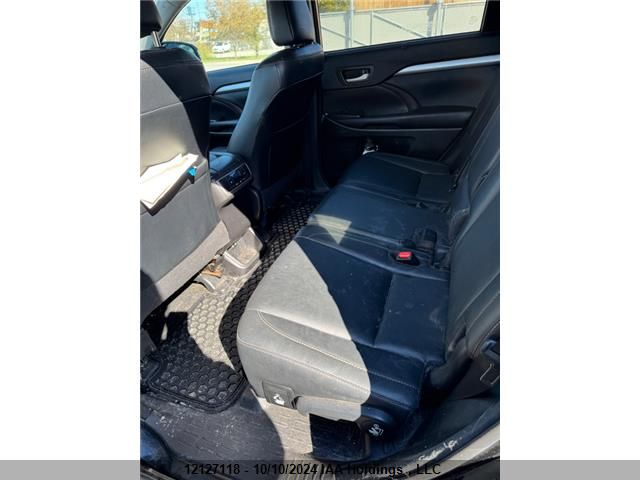 2018 Toyota Highlander VIN: 5TDJZRFH7JS562102 Lot: 12127118