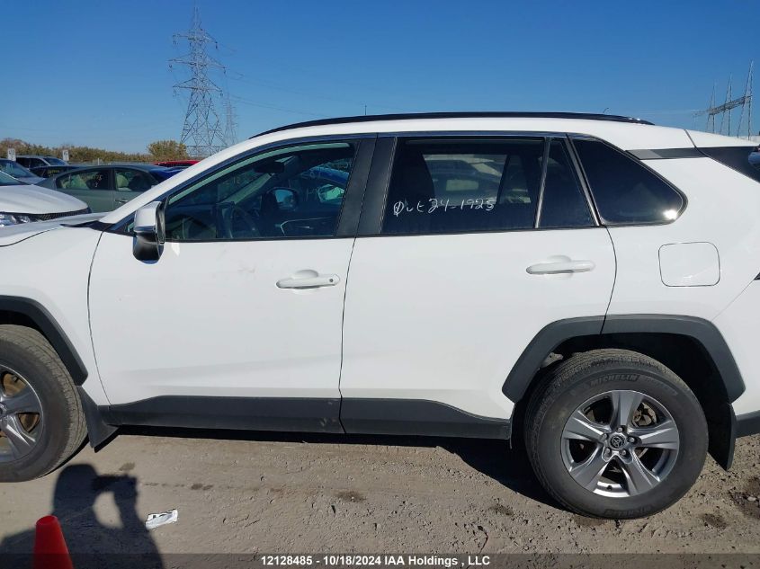 2022 Toyota Rav4 Xle/Xle Premium VIN: 2T3R1RFVXNC260194 Lot: 12128485