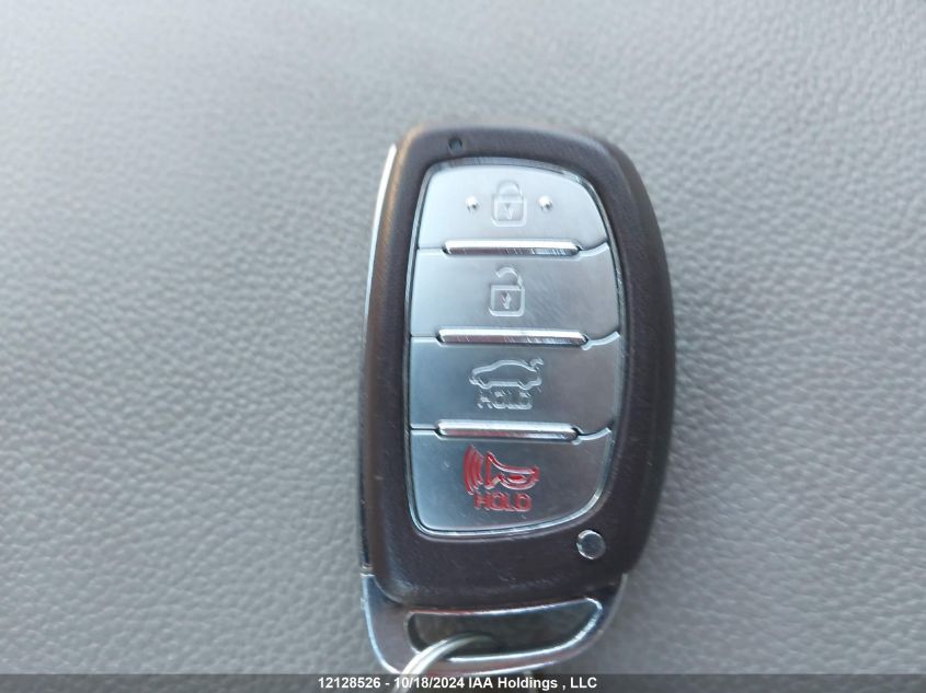 2017 Hyundai Sonata Hybrid/Limited VIN: KMHE34L30HA067841 Lot: 12128526