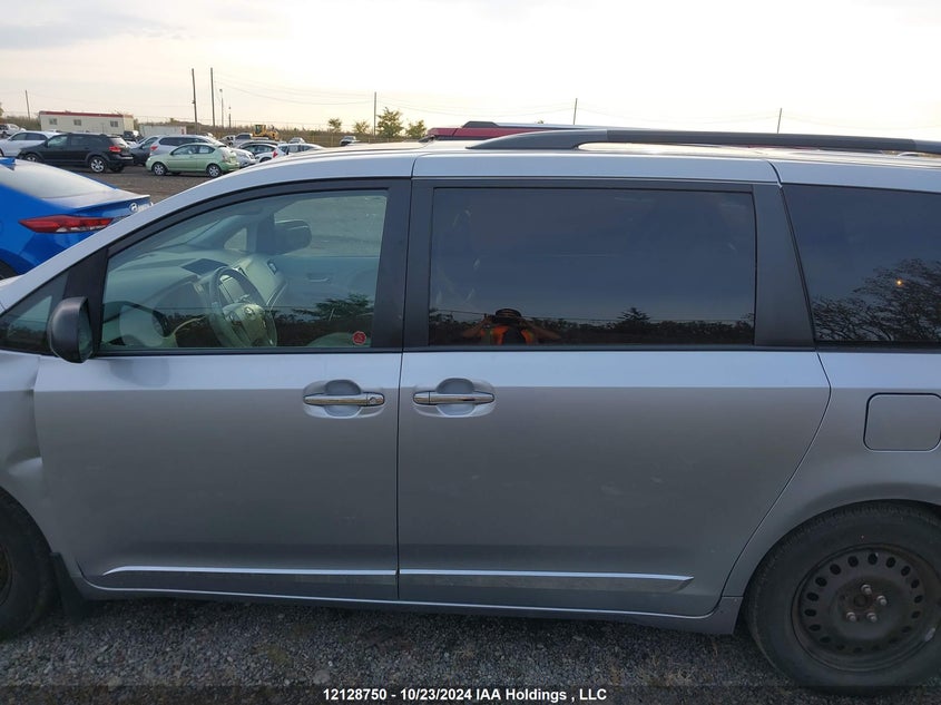 2014 Toyota Sienna Xle 7 Passenger VIN: 5TDDK3DC2ES087597 Lot: 12128750