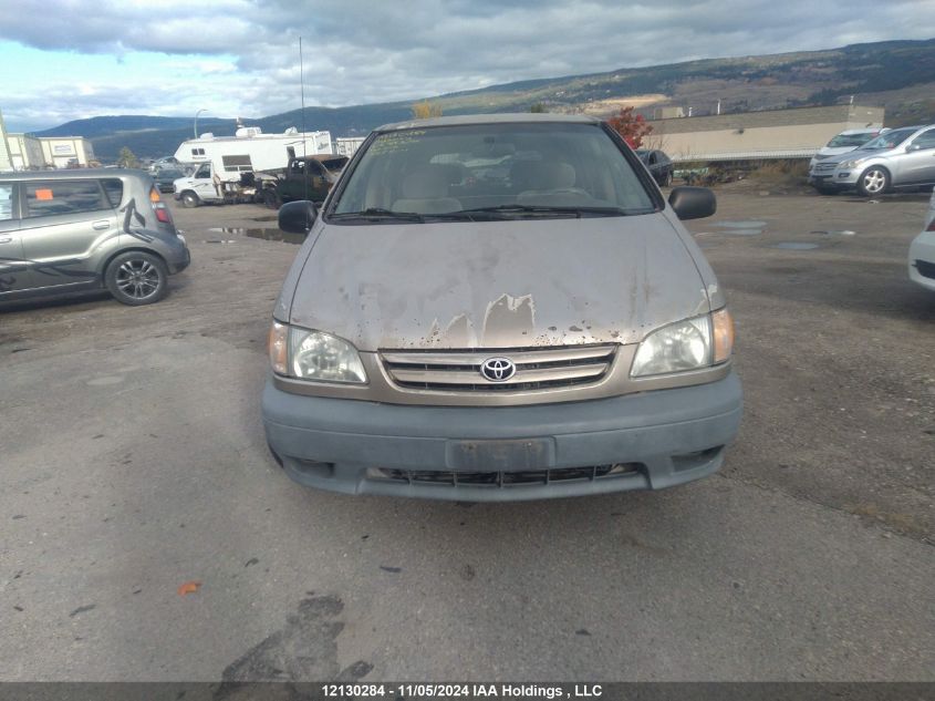 2002 Toyota Sienna Ce VIN: 4T3ZF19C22U493042 Lot: 12130284