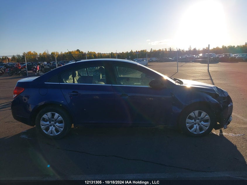 4V4NC9EH7KN900923 2019 VOLVO  photo no. 14